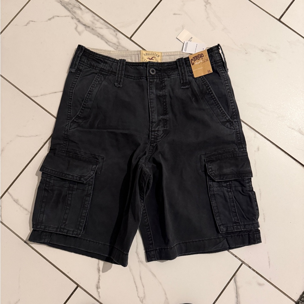 Hollister Black Cargo Shorts for Men